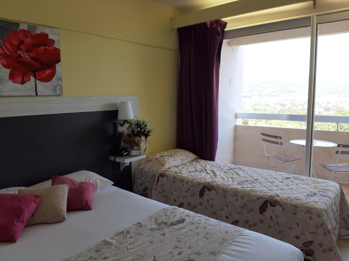 Logis Hotel Le Col De L'Ange Draguignan Eksteriør bilde