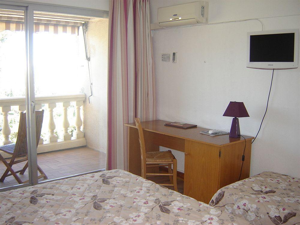 Logis Hotel Le Col De L'Ange Draguignan Eksteriør bilde