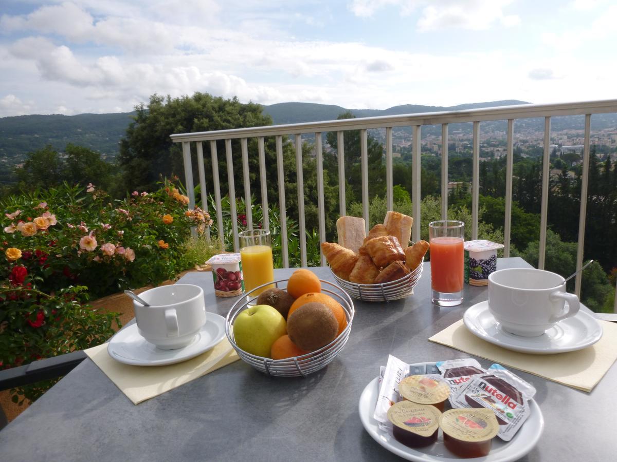 Logis Hotel Le Col De L'Ange Draguignan Eksteriør bilde