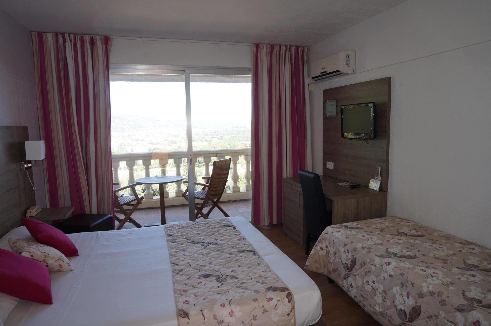 Logis Hotel Le Col De L'Ange Draguignan Eksteriør bilde