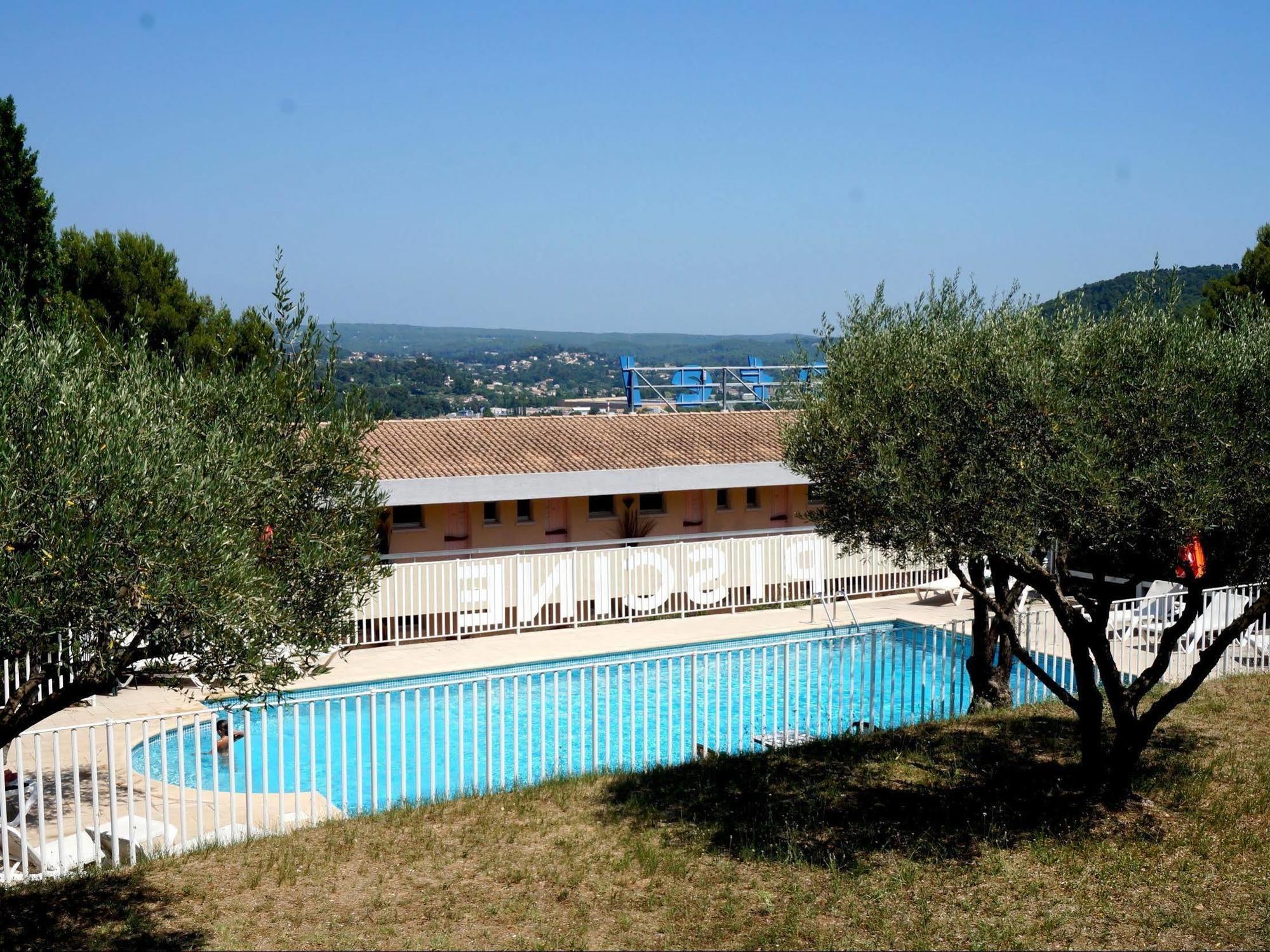 Logis Hotel Le Col De L'Ange Draguignan Eksteriør bilde