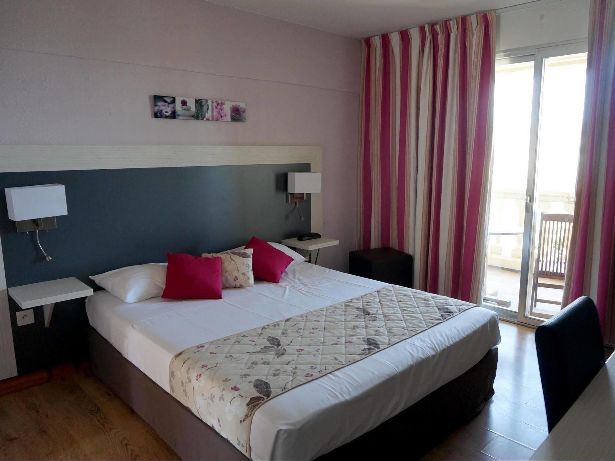 Logis Hotel Le Col De L'Ange Draguignan Eksteriør bilde